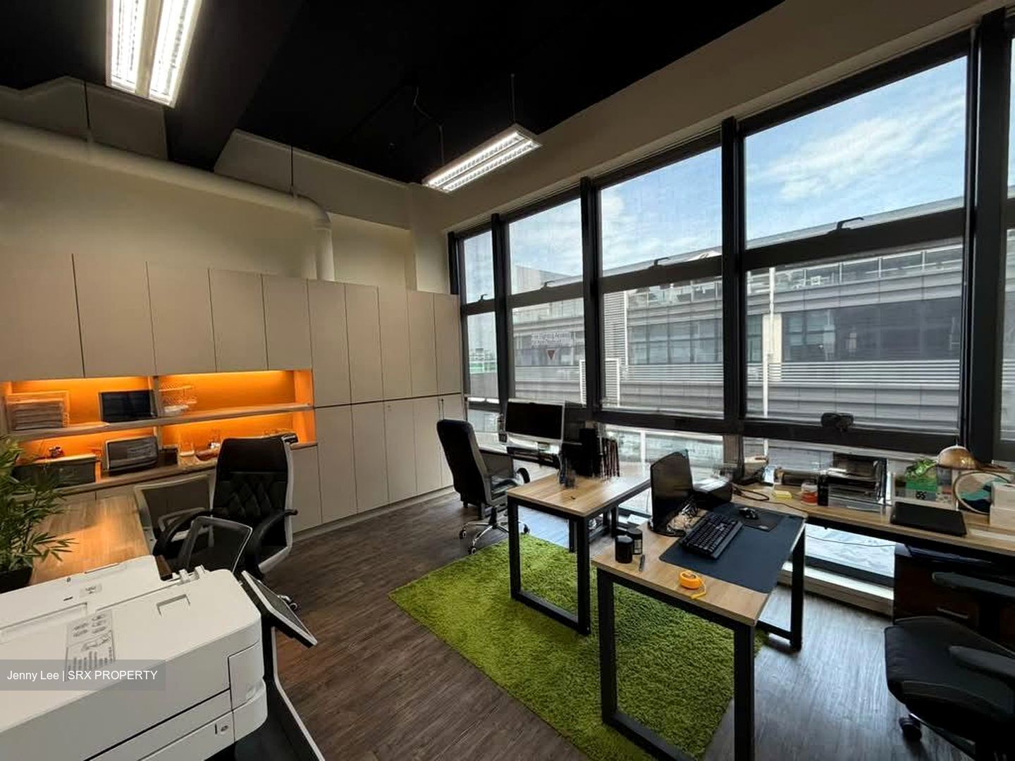 A'posh Bizhub (D27), Factory #560979731
